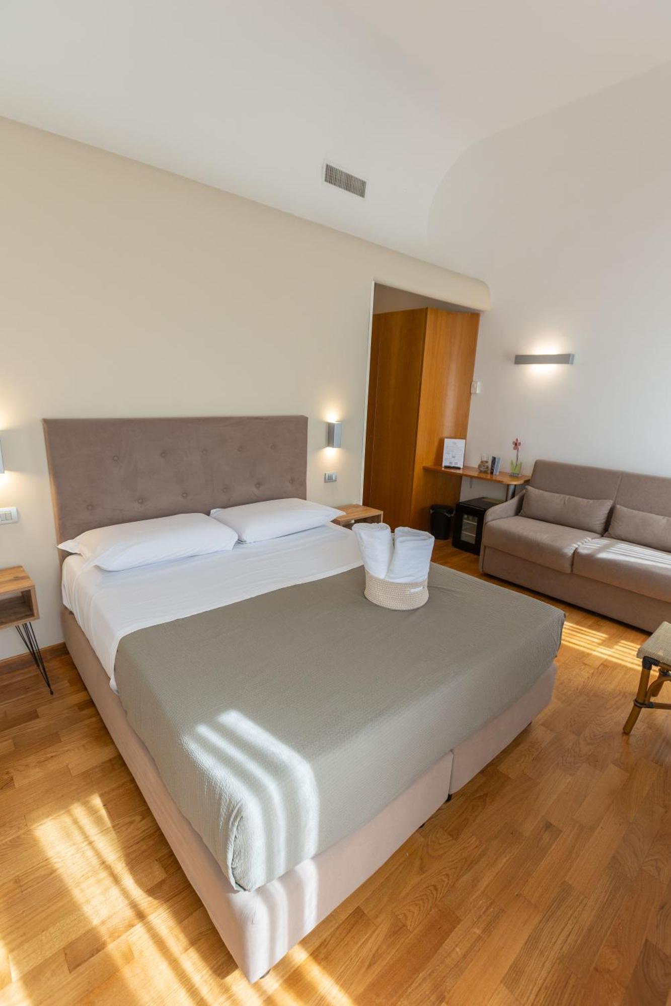 Lungomare Suite & Spa ナポリ エクステリア 写真